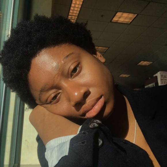 Meet your Posher, Chidima - Picture 1 of 1